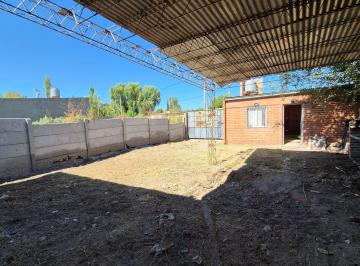 Depósito · 30m² · 2 Ambientes · 1 Cochera · Depósito en Venta, a m de Calle Villegas, Gral Roca. Rn
