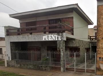 Bodega-Galpón · 354m² · 4 Ambientes · 5 Cocheras · Casa en Banfield Este