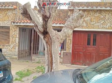Casa · 100m² · 3 Ambientes · 3 Cocheras · Villa Sarmiento Casa Valor Lote Oportunidad