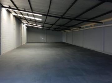 Bodega-Galpón , Ezeiza · Galpón en Alquiler - Canning
