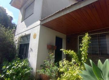 Casa de 5 ambientes, Lomas de Zamora · Excelente Casa de 4 Dorm. a La Venta en Turdera
