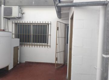 Departamento · 35m² · 2 Ambientes · Departamento Pb Tipo PH de 2 Amb. - Apto Oficina/consultorio