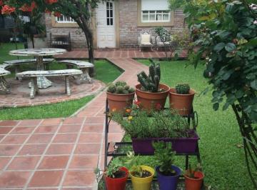 Casa · 130m² · 2 Dormitorios · Casa en Saladillo