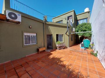 Casa de 6 ambientes, Quilmes · Casa - Quilmes Oeste 4 Ambientes Escritorio/quincho/patio/garage Para Disfrutar!venta.