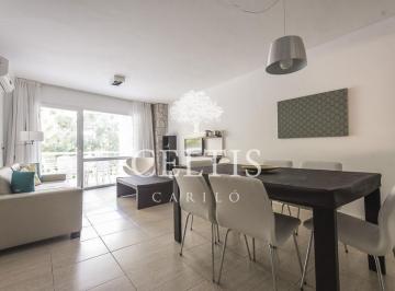 Departamento · 95m² · 3 Ambientes · 1 Cochera · 3 Ambientes Amueblado en Sea Point