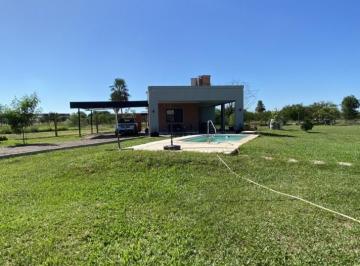 Casa · 100m² · 2 Ambientes · Vende Casa Quinta en Barrio Los Aromos 2, Puerto Tirol