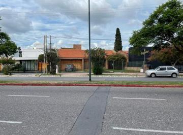 Casa · 400m² · 4 Ambientes · 2 Cocheras · Oportunidad Sobre Nuñez (Ideal Comercio) - 5 Dorm - 2 Plantas - 400 m² Cubiertos