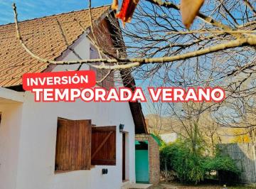 Casa de 4 ambientes, Villa Carlos Paz · Cabaña en Country