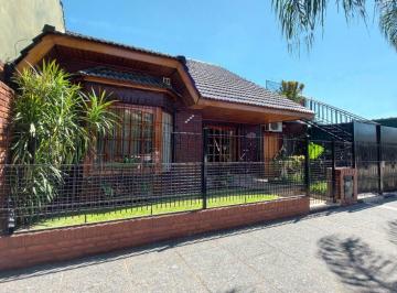 Casa de 6 ambientes, Morón · Casa en Venta | El Hogar Ideal Para Tu Familia Te Espera