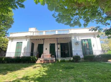 Casa · 546m² · 10 Ambientes · 3 Cocheras · Casa en Casco Historico de San Isidro