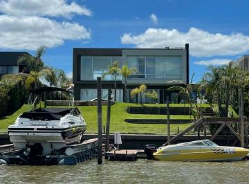 Casa · 260m² · 4 Ambientes · 2 Cocheras · Casa en Alquiler San Benito Complejo Nautico Villanueva
