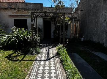 Casa de 4 ambientes, Lanús · En Venta - Propiedad 3 Ambientes - Fondo Libre