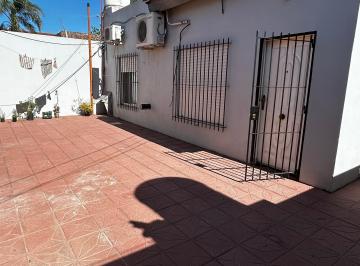 PH de 3 ambientes, Lomas de Zamora · En Venta - PH 3 Ambientes - Acceso por Pasillo