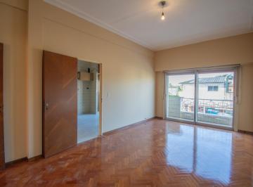 PH · 151m² · 4 Ambientes · 1 Cochera · Casa en PH Ituzingo Norte