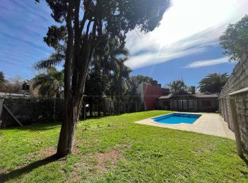 Terreno · 516m² · 2 Dormitorios · Terreno en Venta. Loza a Terminar, con Parque, Pileta y Quincho, en Parque Leloir, Ituzaingó
