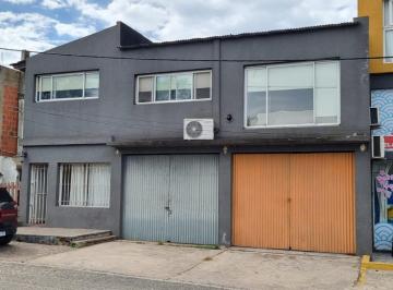 Bodega-Galpón · 360m² · 1 Dormitorio · 1 Cochera · Venta - Galpon y Departamentos - Pinamar