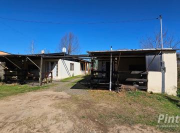 Casa · 103m² · Tres Casas en Zona Balneario Termas San Jose. Funcionando Para Renta Temporaria.