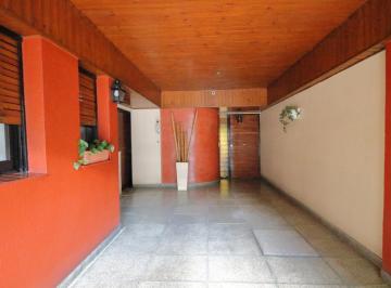 Casa · 192m² · 5 Ambientes · 1 Cochera · Moreto 59: Excelente Casa de 5amb. Garage Patio