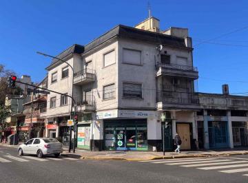 Local comercial · 162m² · Vta 3 Locales en Block Av Jb Justo y Don. Alvarez