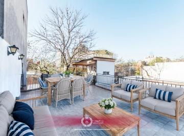 Casa · 276m² · 6 Ambientes · Venta Casa Terreno 126 m² en Boedo Almagro con 277 m² Construidos 3 Terrazas Patio Quincho Parrilla