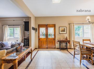 Casa · 269m² · 3 Dormitorios · 2 Cocheras · Venta Casa en Benavidez - Quincho - Pileta - Parque
