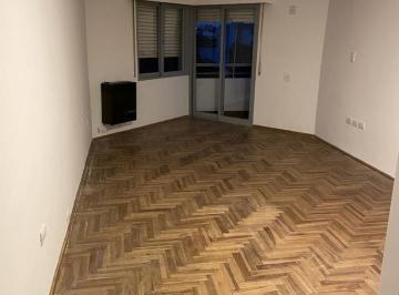 DIS-DIS-131_2 · Departamento en Venta - Alta Córdoba.