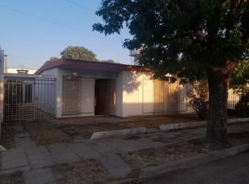 Fente y cochera · Vendo Casa - 4 Dorm. - Ampliación Palmar