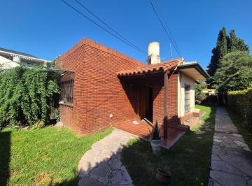 PH de 6 ambientes, Almirante Brown · PH en Excelente Ubicación, con Entrada por Pasillo.