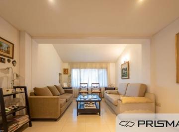 Casa · 318m² · 12 Ambientes · 4 Cocheras · Casa en Venta - 4 Dorm. - Arguello
