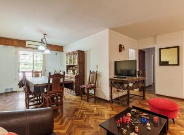 Departamento · 88m² · 5 Ambientes · 1 Cochera · Departamento Venta Barrio Centro 4 Dorm. Balcón Patio Cochera