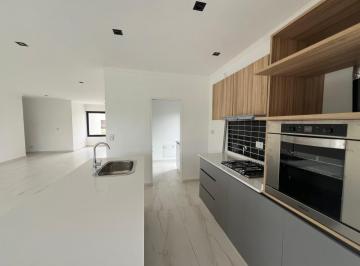 Casa · 540m² · 5 Ambientes · Casa en Venta en Barrio San Pablo, Pilar