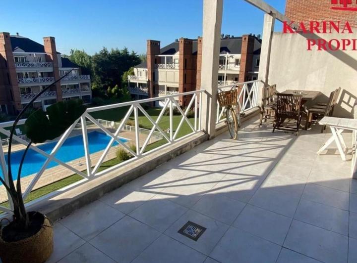 Departamento · 70m² · 2 Ambientes · 1 Cochera