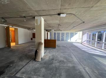 Oficina comercial · 150m² · 6 Cocheras · Alquiler de Oficina en Dardo Rocha