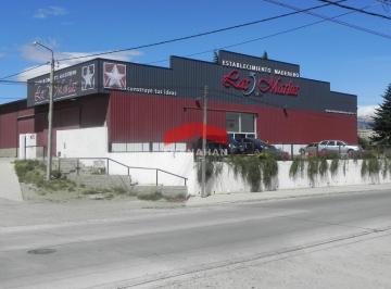 Bodega-Galpón · 2450m² · Amplio Galón en Radio Urbano - Bariloche