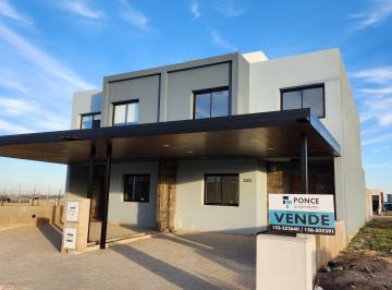 Casa de 6 ambientes, Córdoba · Imperdible Duplex Premium - 3 Dor - 3 Baños - Estudio - Cochera Doble