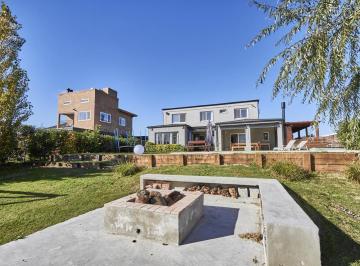 VENTA - CASA - EL CANTON NORTE - 7 AMBIENTES · Casa en Venta de 7 Ambientes | El Canton - Norte | Acepta Financiacion