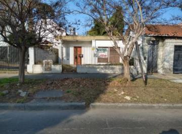 Casa · 63m² · 3 Ambientes · 1 Cochera · Casa - Lomas de Zamora Oeste