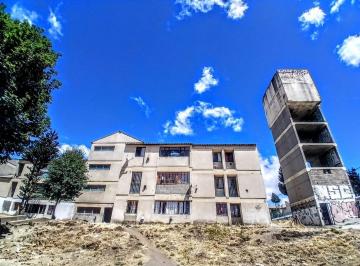 Departamento · 110m² · 5 Ambientes · 1 Cochera · Departamento en Venta en Barrio Levalle