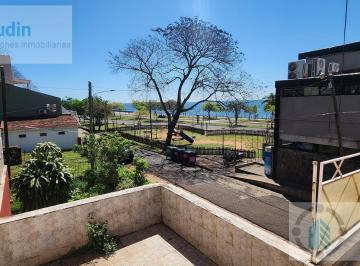 Casa · 327m² · 6 Ambientes · 1 Cochera · Casa en Venta Costanera Posadas