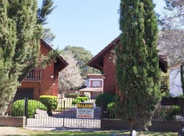 GIA-GI1-3001_2 · Venta en Block 3 Casa 210 Mn2cub Lote 1110 m² Multif Fot 1,2