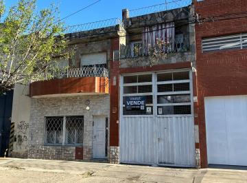 Casa de 8 ambientes, Rosario · Inmueble con 2 Casas + Galpón: Ideal Comercio/industria
