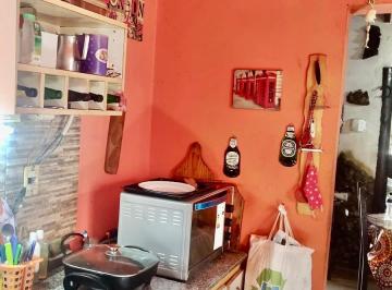 Casa de 3 ambientes, José C Paz · Casa Muy Bien Ubicada en Venta con Local a La Calle Ideal Primera Vivienda