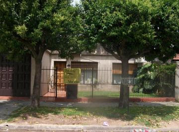 imagen1 · Casa en Perez Galdos 854