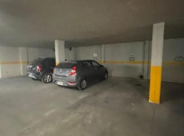 Garage · 15m² · 1 Cochera · Cochera Centrica en Venta