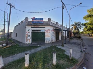 Casa · 318m² · 6 Ambientes · 1 Cochera · Venta Local con Vivienda Villa Luzuriaga