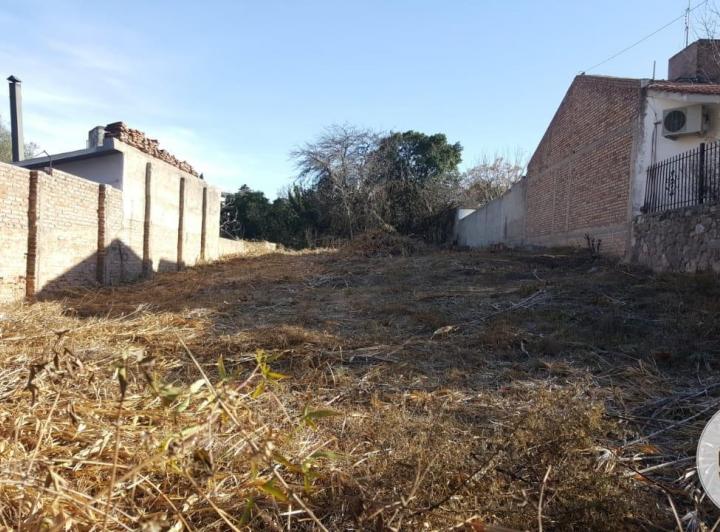 Terreno · 670m²