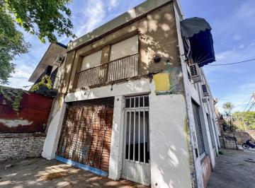 Casa · 205m² · 8 Ambientes · Venta Casa y Local Comercial. Alberdi - Rosario.