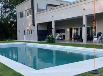Casa · 621m² · 8 Ambientes · 2 Cocheras · Casa en Venta en San Diego Country Club Moreno
