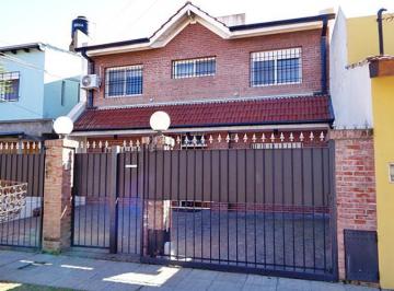 1 · Venta Chalet 4 Ambientes en Villa Adelina