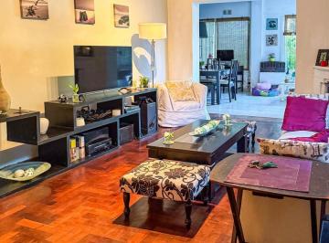 Casa · 134m² · 4 Ambientes · 1 Cochera · Casa en Venta en Parque Johnston